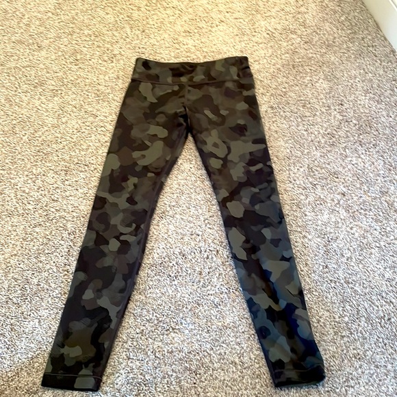 Girls 8-10 bundle leggings! - Picture 4 of 7